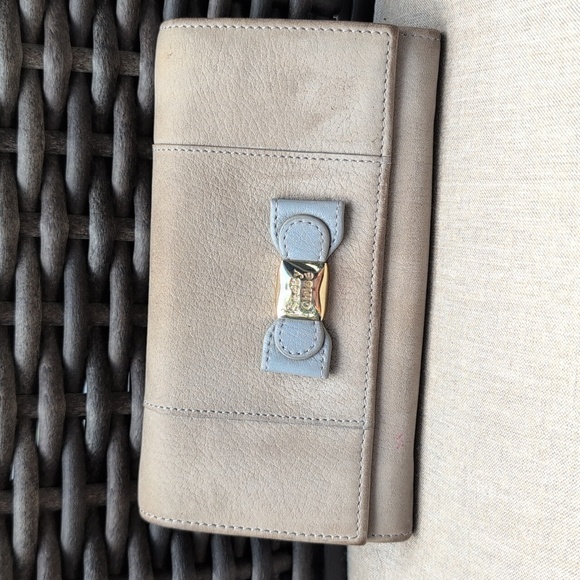See By Chloe Gray Beige Wallet - Picture 1 of 11